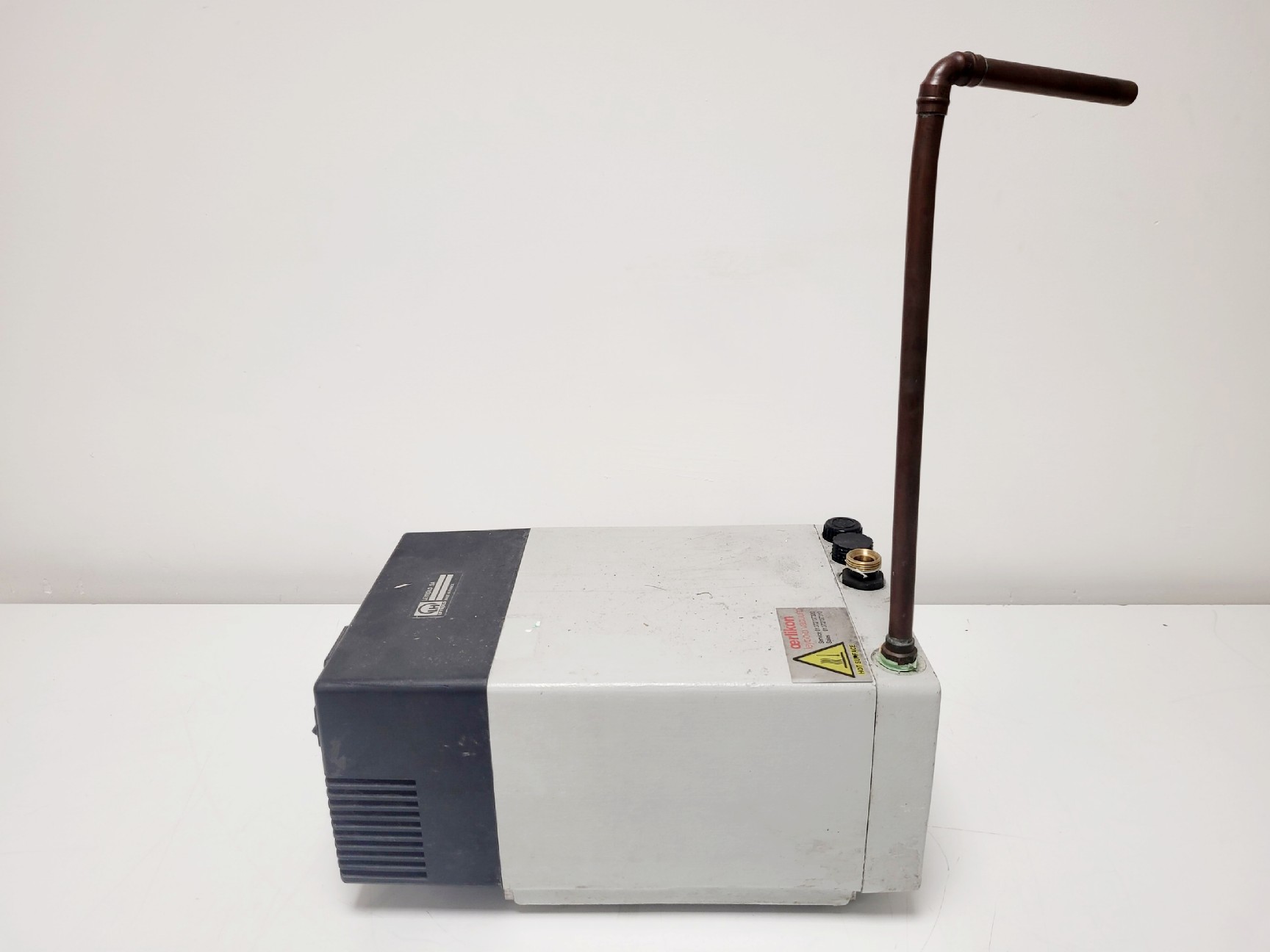 Image of Leybold SOGEVAC SV25 B Rotary Vane Vacuum Pump With Gas Ballast