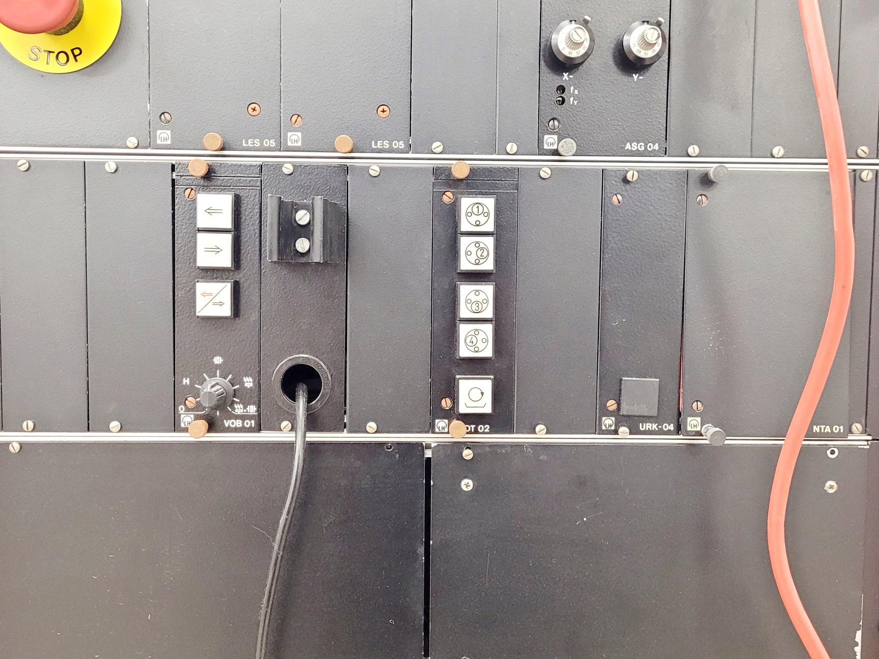 Image of Leybold Univex 450 Electron Beam Evaporator System w/ Control Unit 