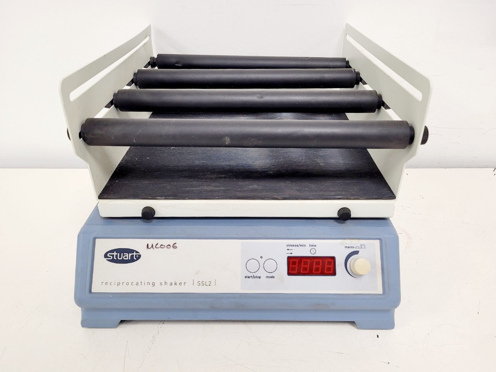 Image of Stuart SSL2 Reciprocating Shaker