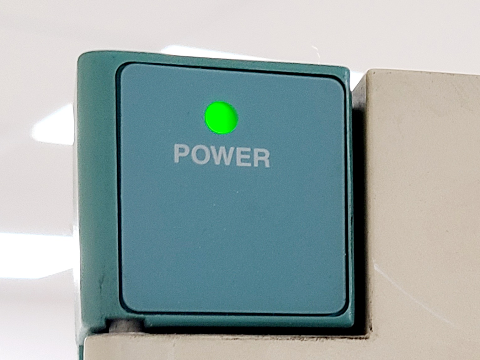 Image of VWR Hitachi Elite LaChrom HPLC System w/ L-2130, L-2200, L-2300, L-2400, L-2480 