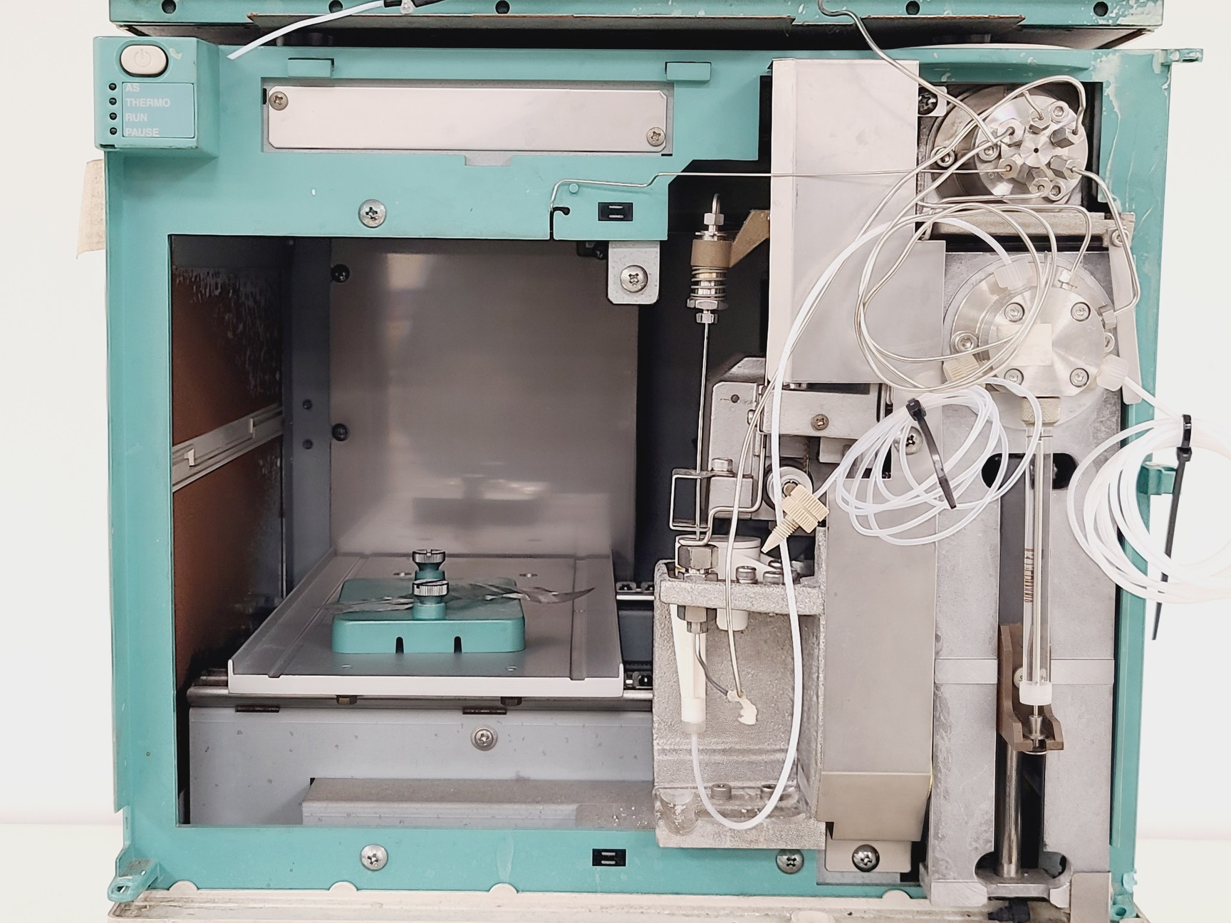 Image of VWR Hitachi Elite LaChrom HPLC System w/ L-2130, L-2200, L-2300, L-2400, L-2480 