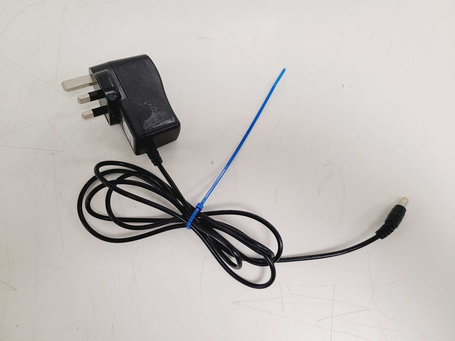 Image of Adam PW 124 4 Decimal Balance 4dp