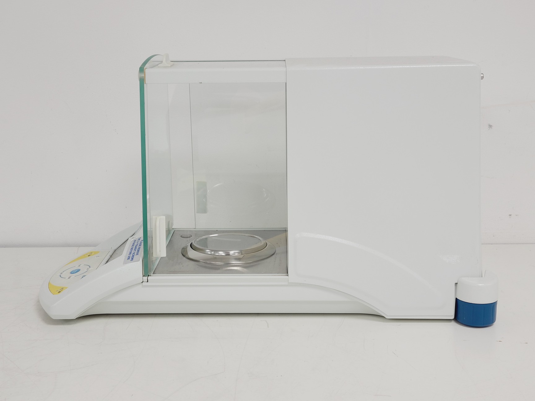 Image of Adam PW 124 4 Decimal Balance 4dp