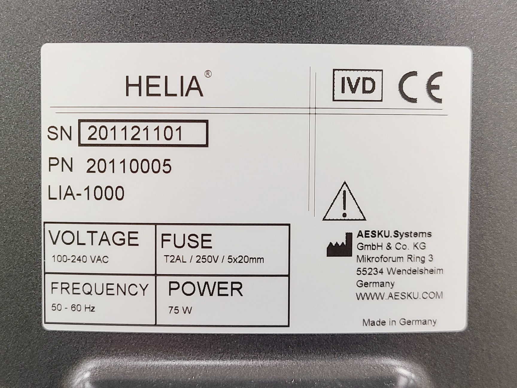 Image of AESKU Systems HELIA Helmed Line Immunoassay Analyser System Lab