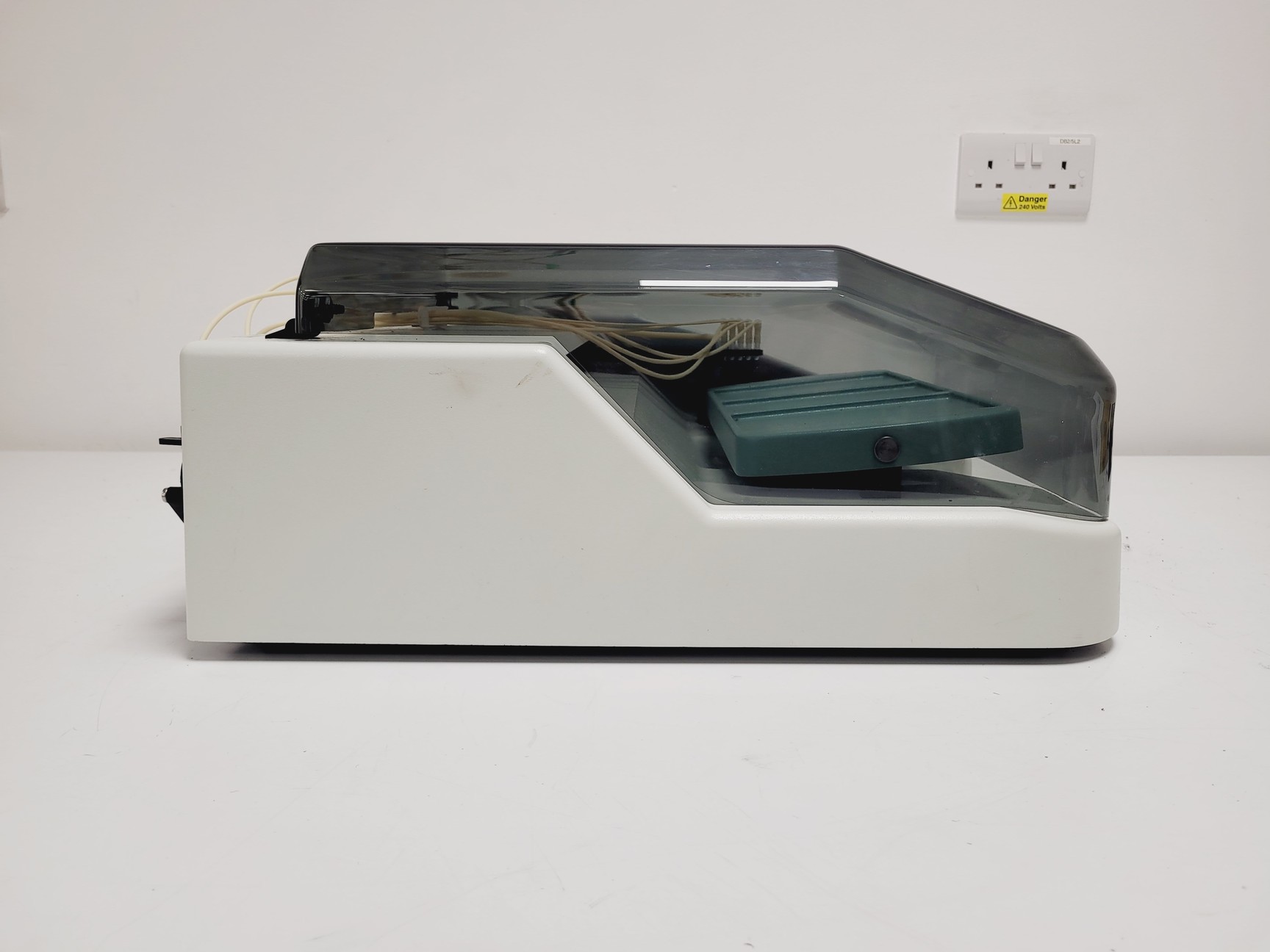 Vbsz MedTec Autoblot 3000 AB3000H Benchtop Strip Processor
