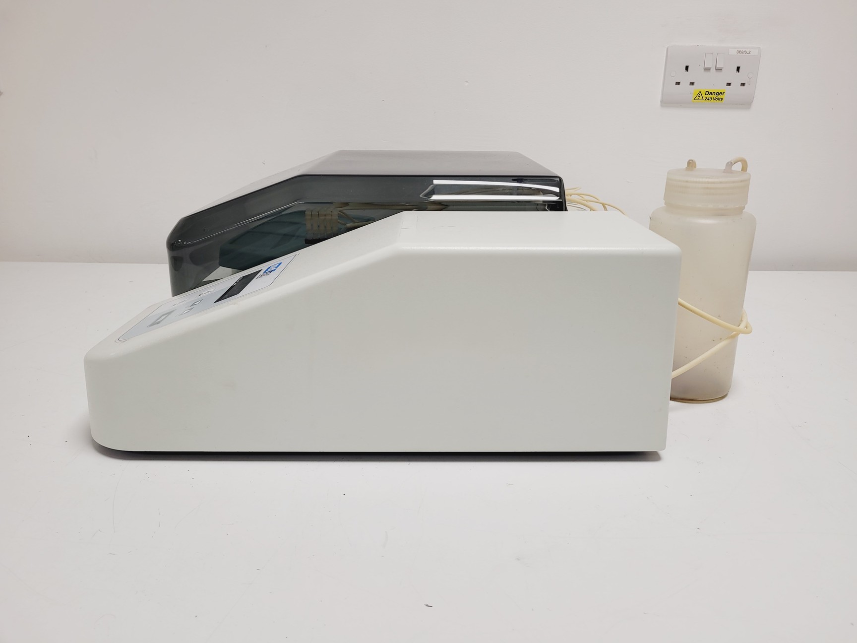 Vbsz MedTec Autoblot 3000 AB3000H Benchtop Strip Processor
