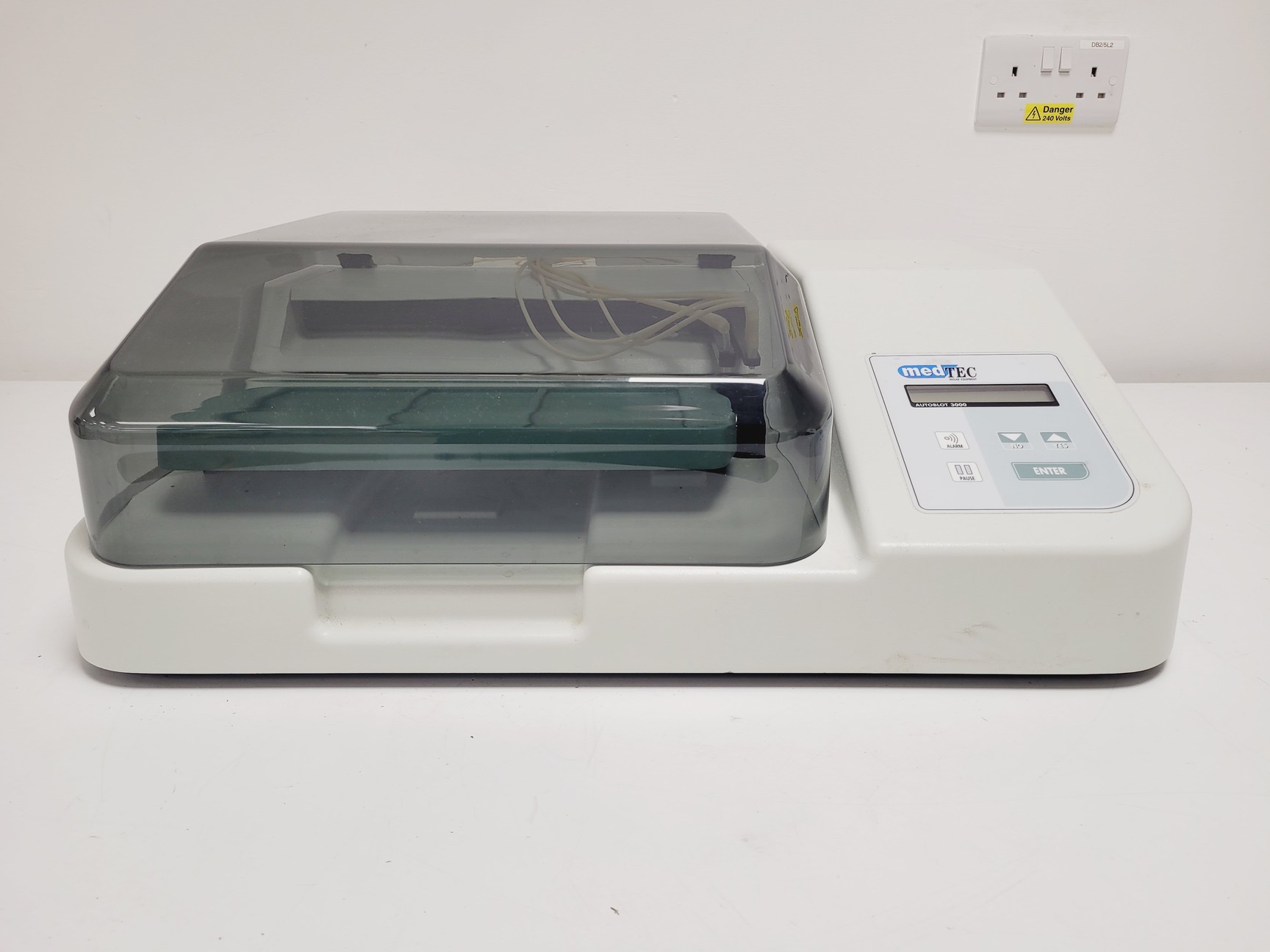 Image of MedTec Autoblot 3000 AB3000H Benchtop Strip Processor