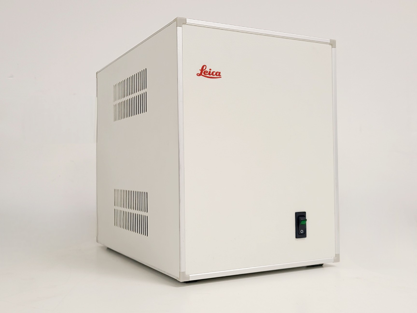 Image of Leica DMi8 Flourescent Microsope w/ CTR Advanced, LED8, DFC9000 GTC & Nexus