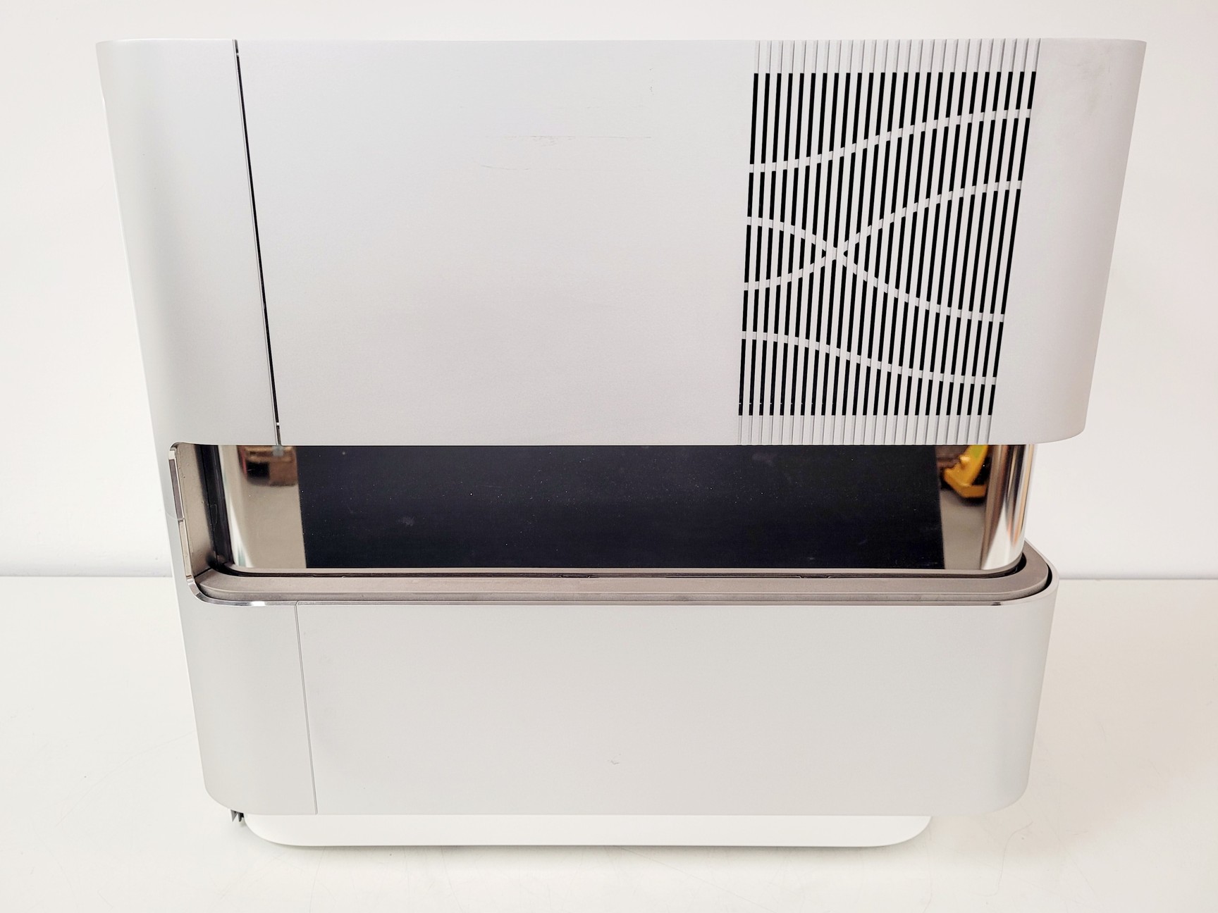 Image of Illumina NextSeq2000 Next Generation Sequencer 2020 Lab