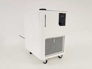 Thumbnail image of Heidolph Hei-VAP Ultimate Rotary Evaporation System w/ HEI-Chill 600 2023 Lab