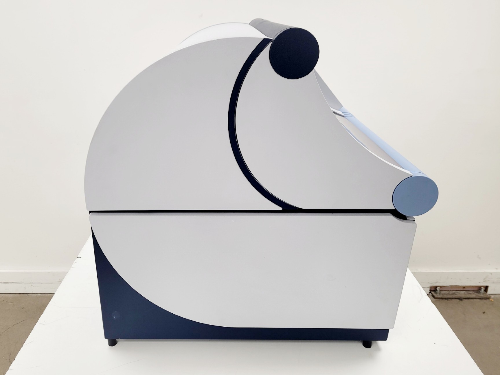 Image of Bruker AXS S2 RANGER X-Ray Fluorescence Spectrometer Lab