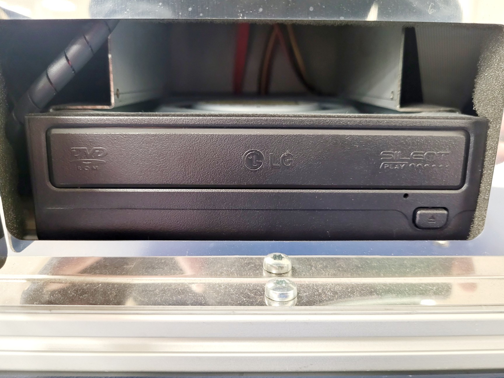 Image of Bruker AXS S2 RANGER X-Ray Fluorescence Spectrometer Lab