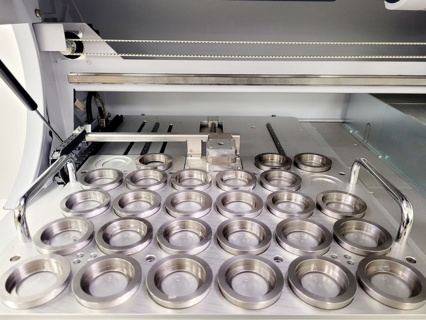 Image of Bruker AXS S2 RANGER X-Ray Fluorescence Spectrometer Lab