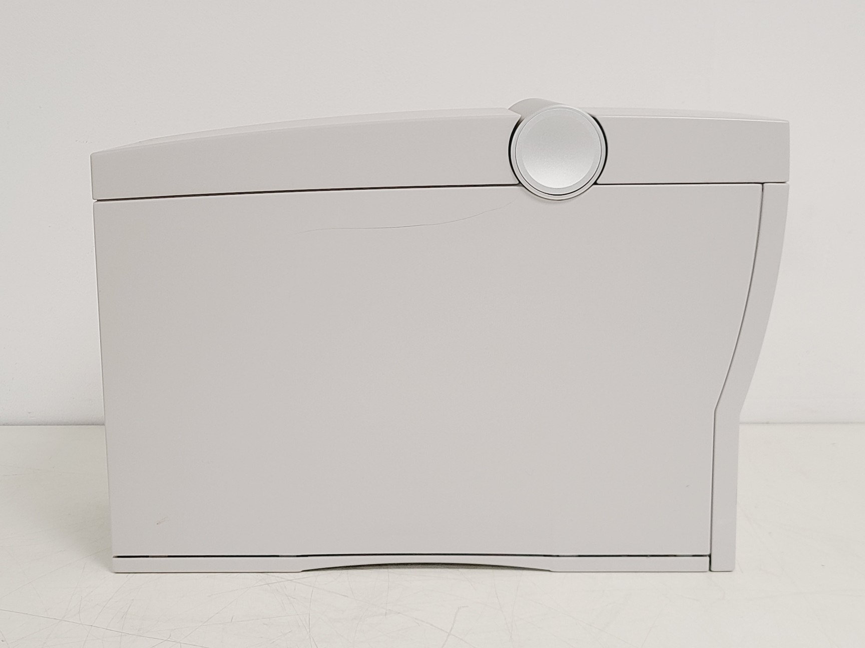 Image of Agilent 2100 Bioanalyzer w/ Software, Test Chips, Tubing & Fittings