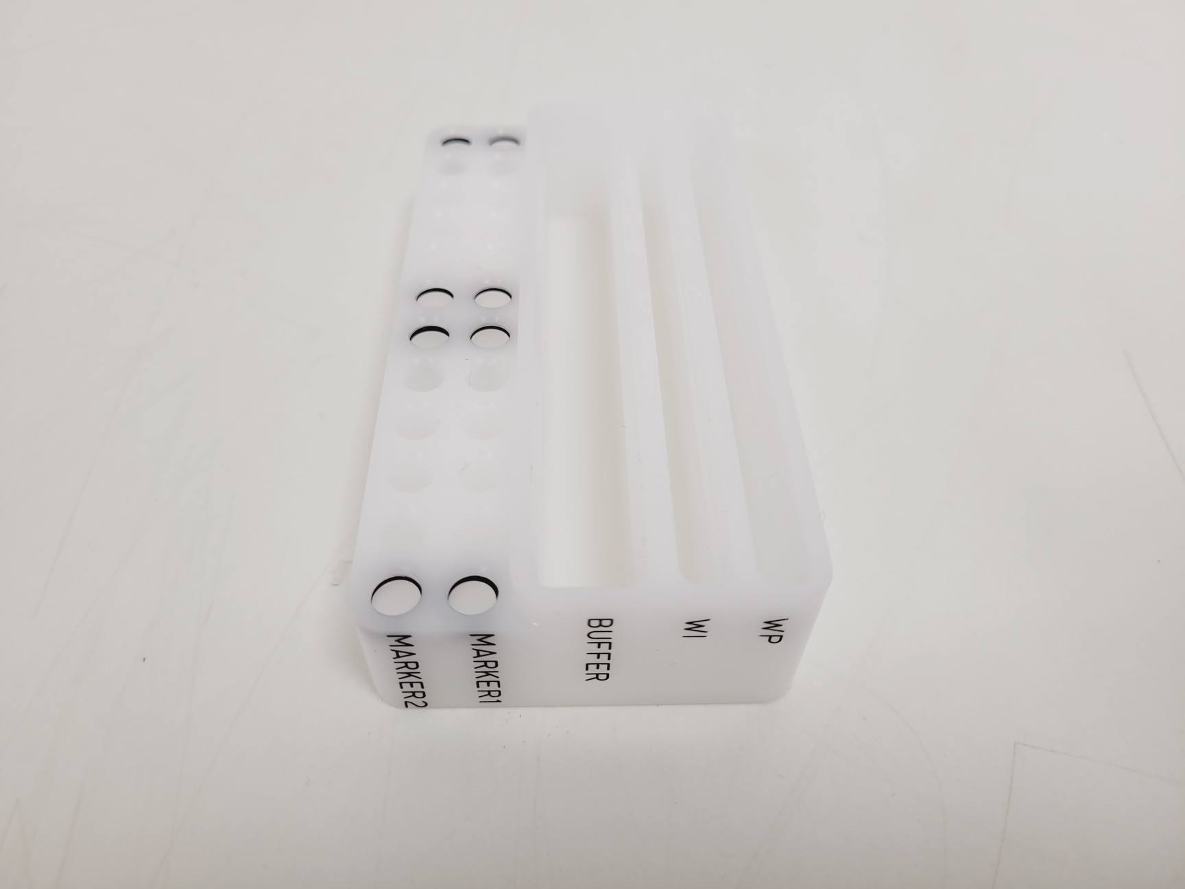 Image of Qiagen QIAxcel Connect Electrophoresis Instrument