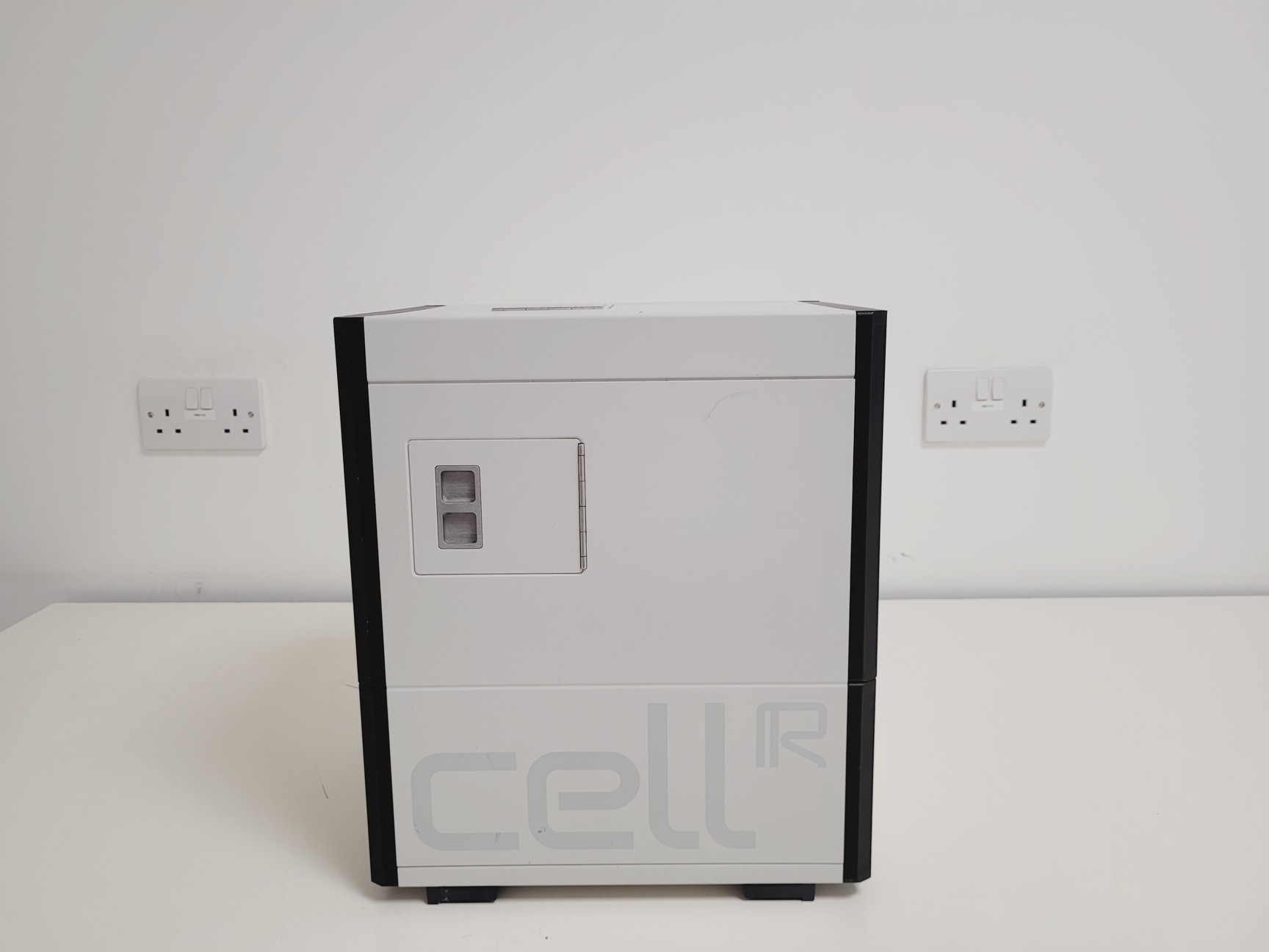 Image of Olympus IX81 with Olympus MT20 Cell IR System