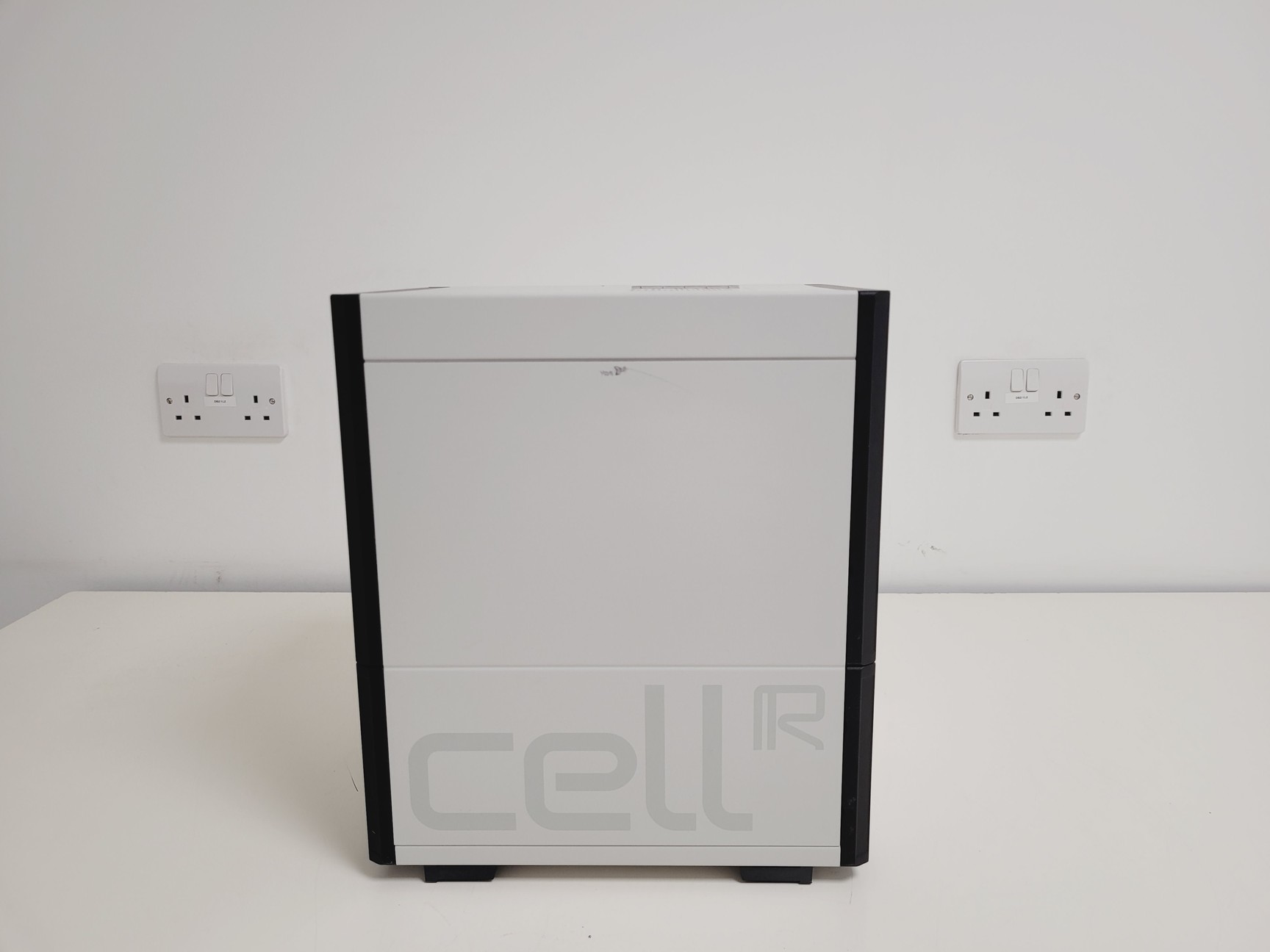 Image of Olympus IX81 with Olympus MT20 Cell IR System