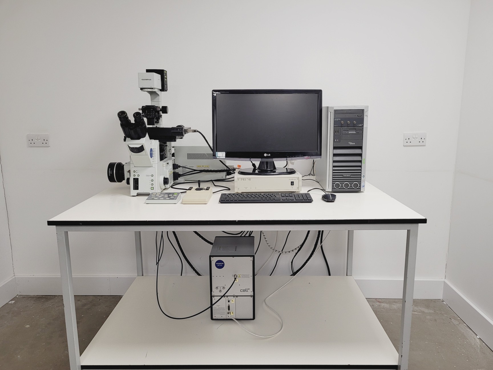 Image of Olympus IX81 with Olympus MT20 Cell IR System