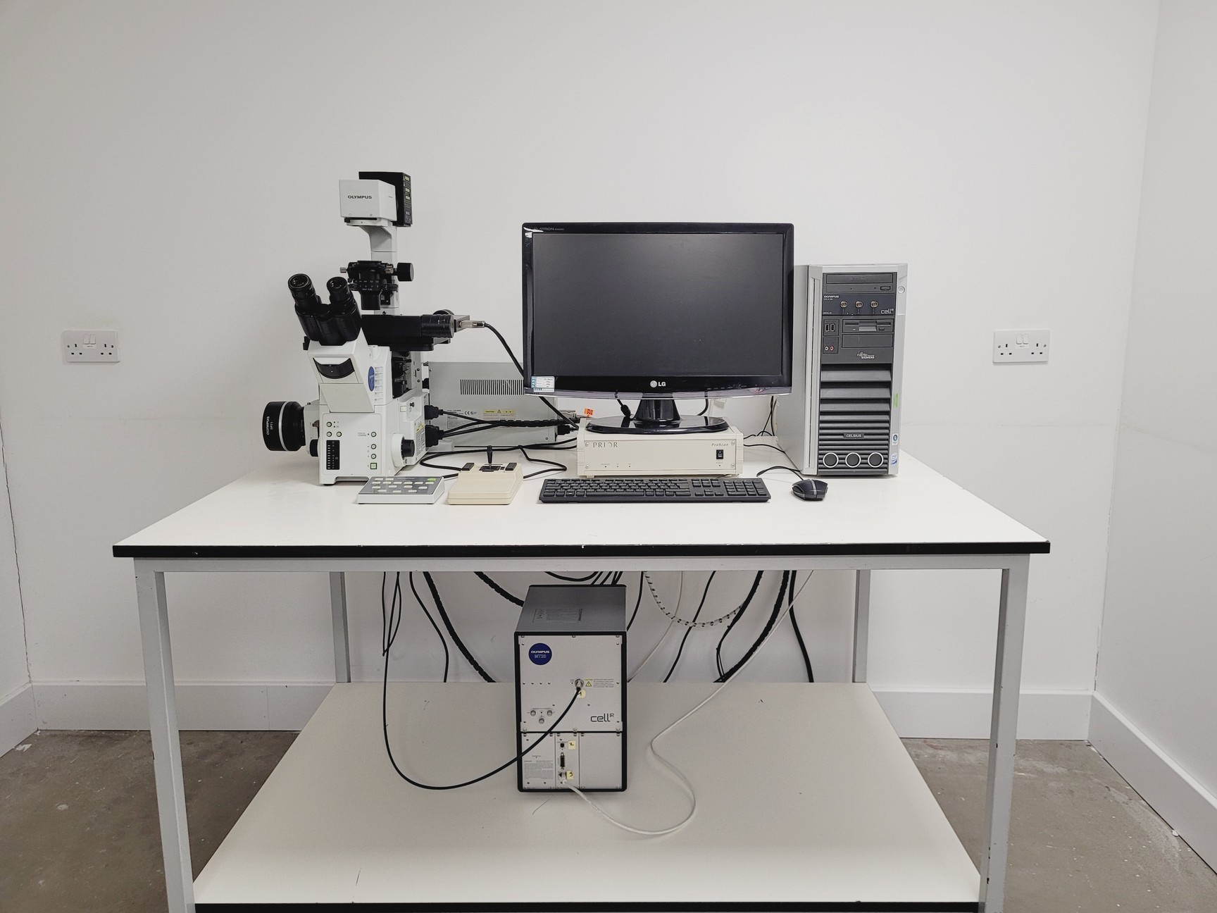 Image of Olympus IX81 with Olympus MT20 Cell IR System