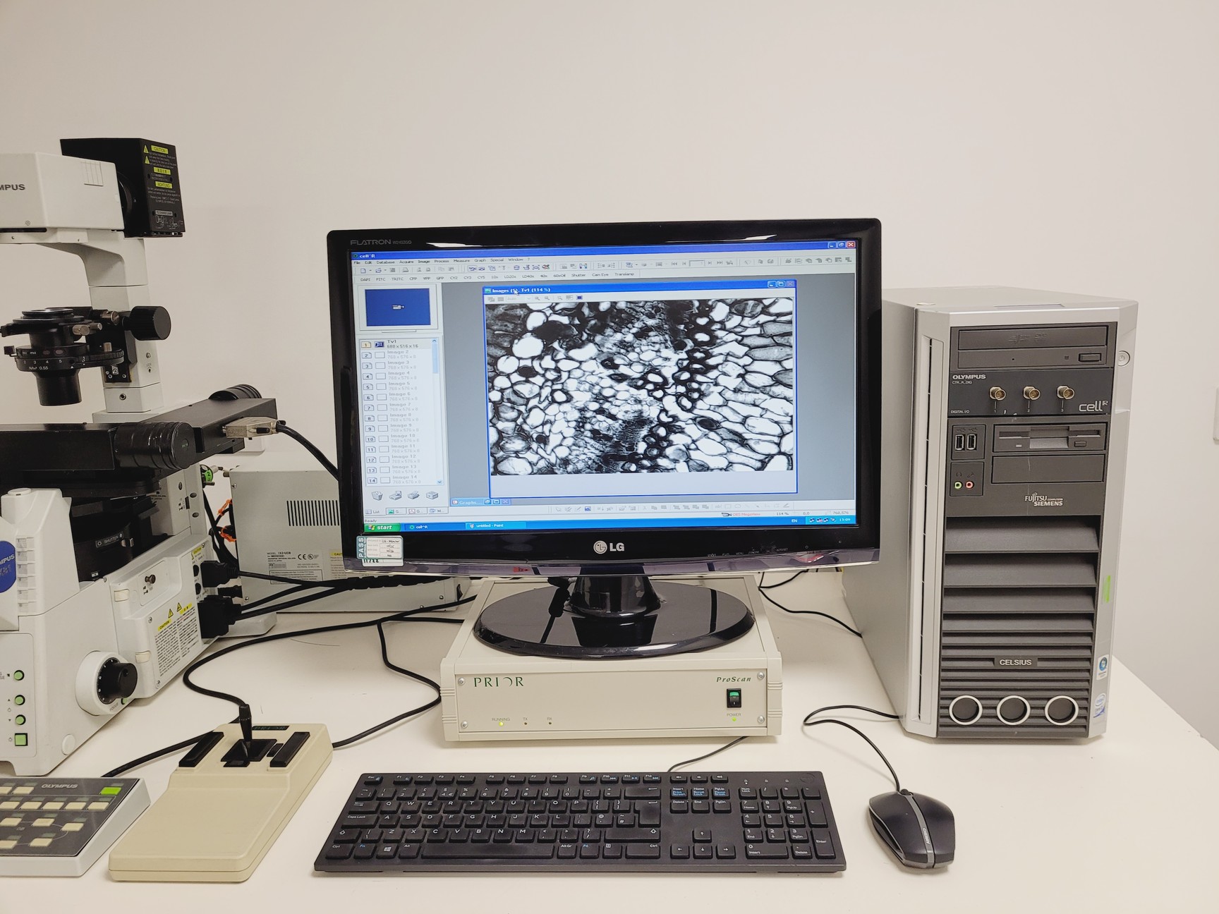 Image of Olympus IX81 with Olympus MT20 Cell IR System