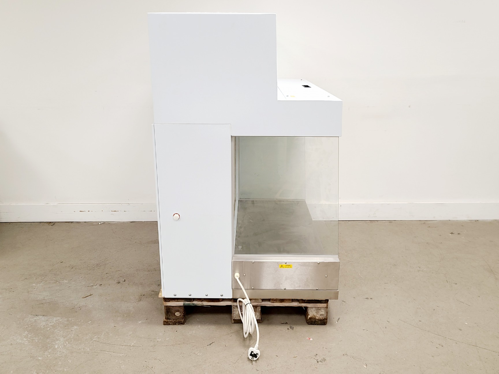 Image of CAS HLF 1200 Horizontal Laminar Flow Cabinet 120x75x130 cm Lab