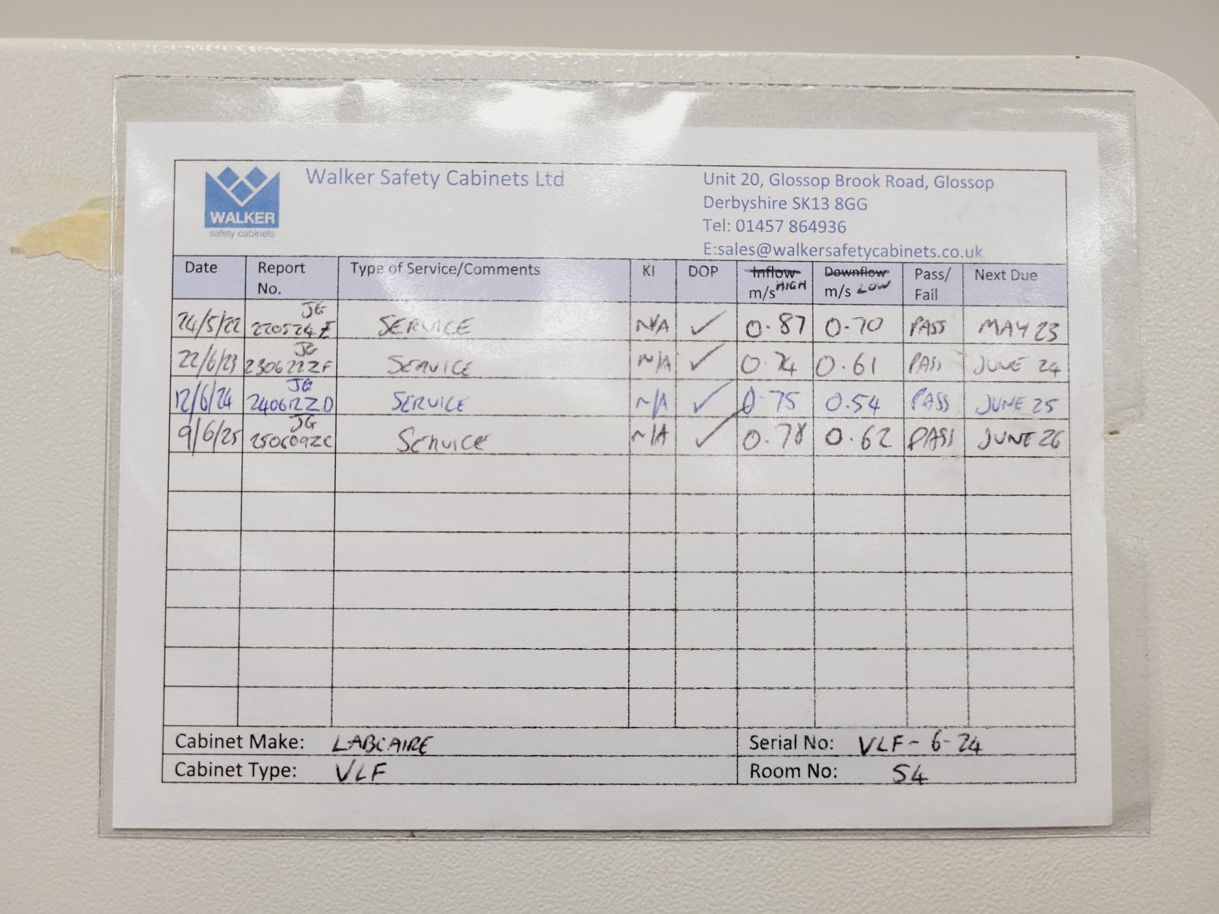 Image of Labcaire VLF6 Vertial Laminar Flow Cabinet Lab