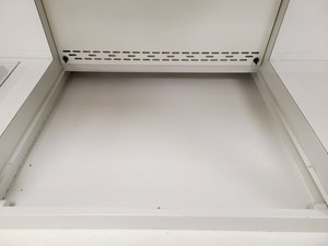 Thumbnail image of Labcaire PCR8 PCR Workstation/Laminar Flow Cabinet Lab