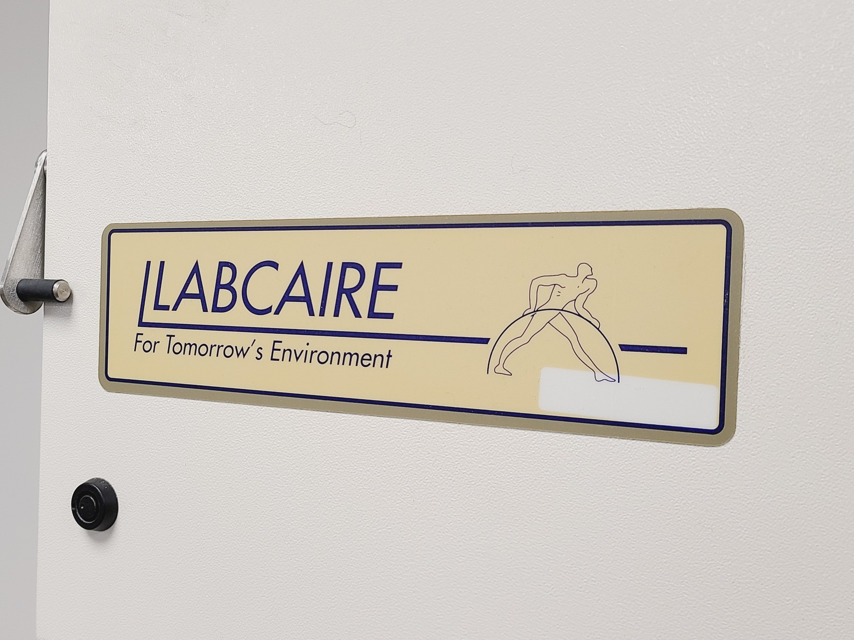 Image of Labcaire PCR8 PCR Workstation/Laminar Flow Cabinet Lab