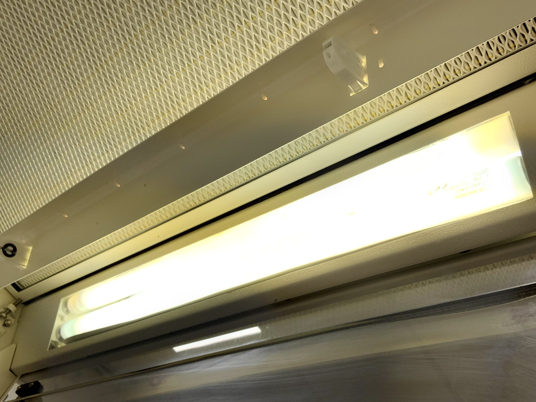 Image of Labcaire PCR8 PCR Workstation/Laminar Flow Cabinet Lab