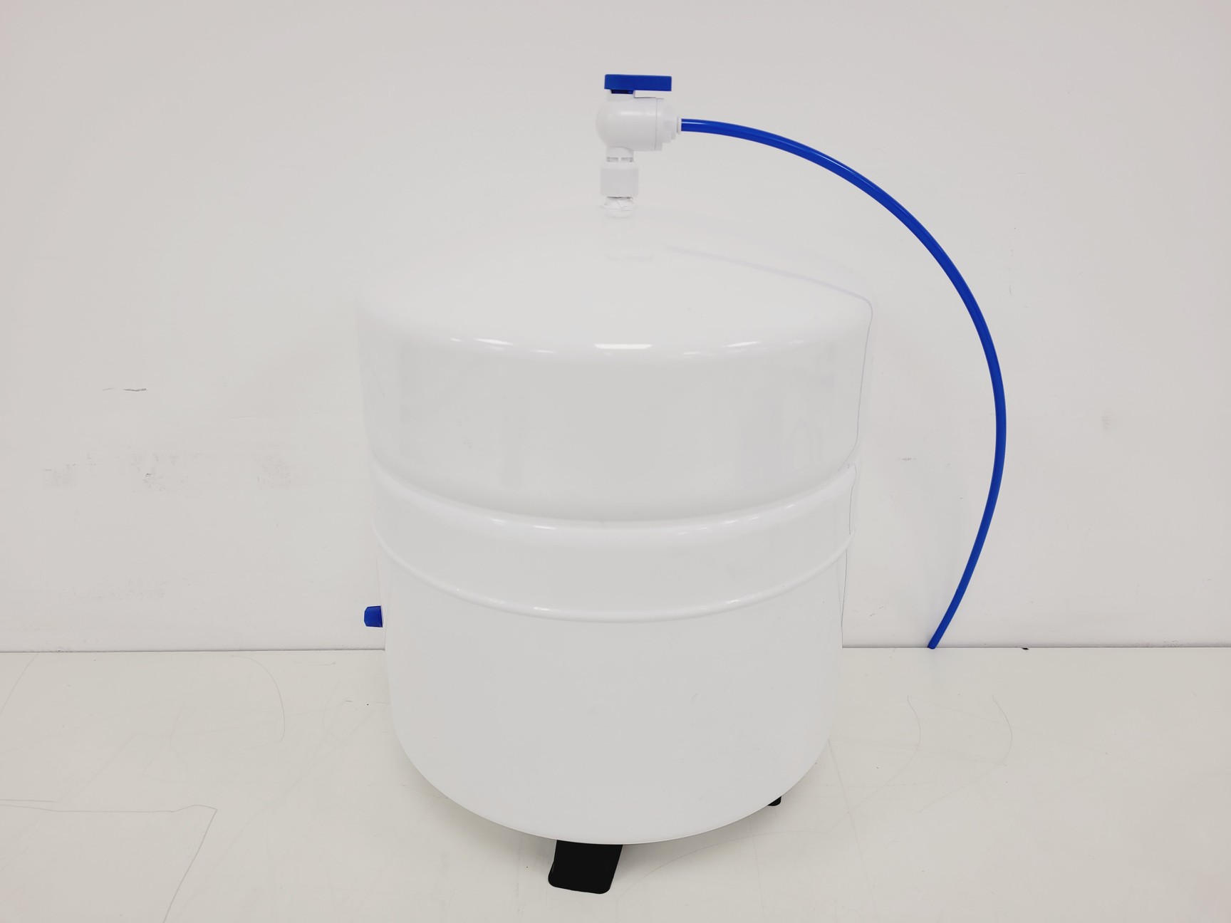Image of Ultrapure Water System Model 20TC with Tankpro Pro-3.2 Water Storage Tank (2021)