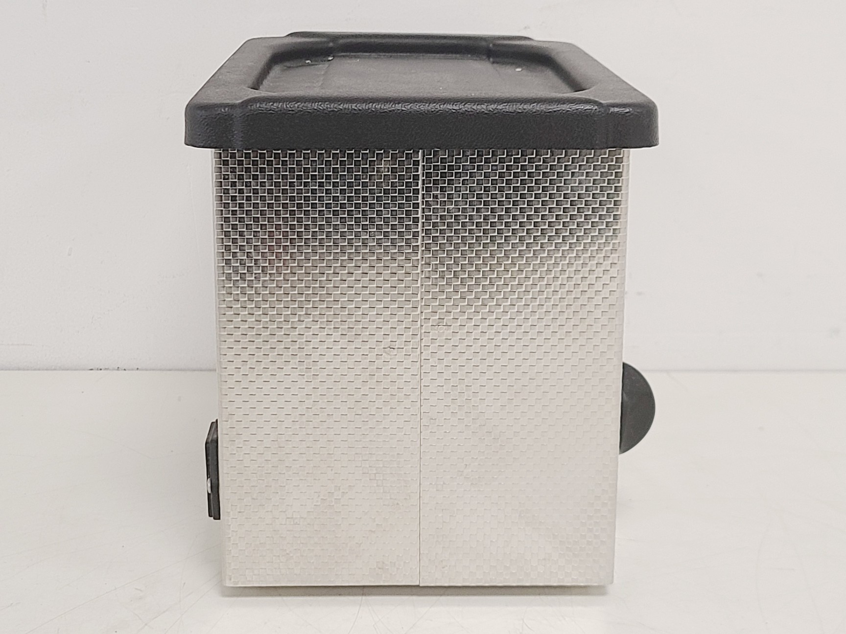 Image of Ultrawave U300H Ultrasonic Water Bath 2.5 Litre 