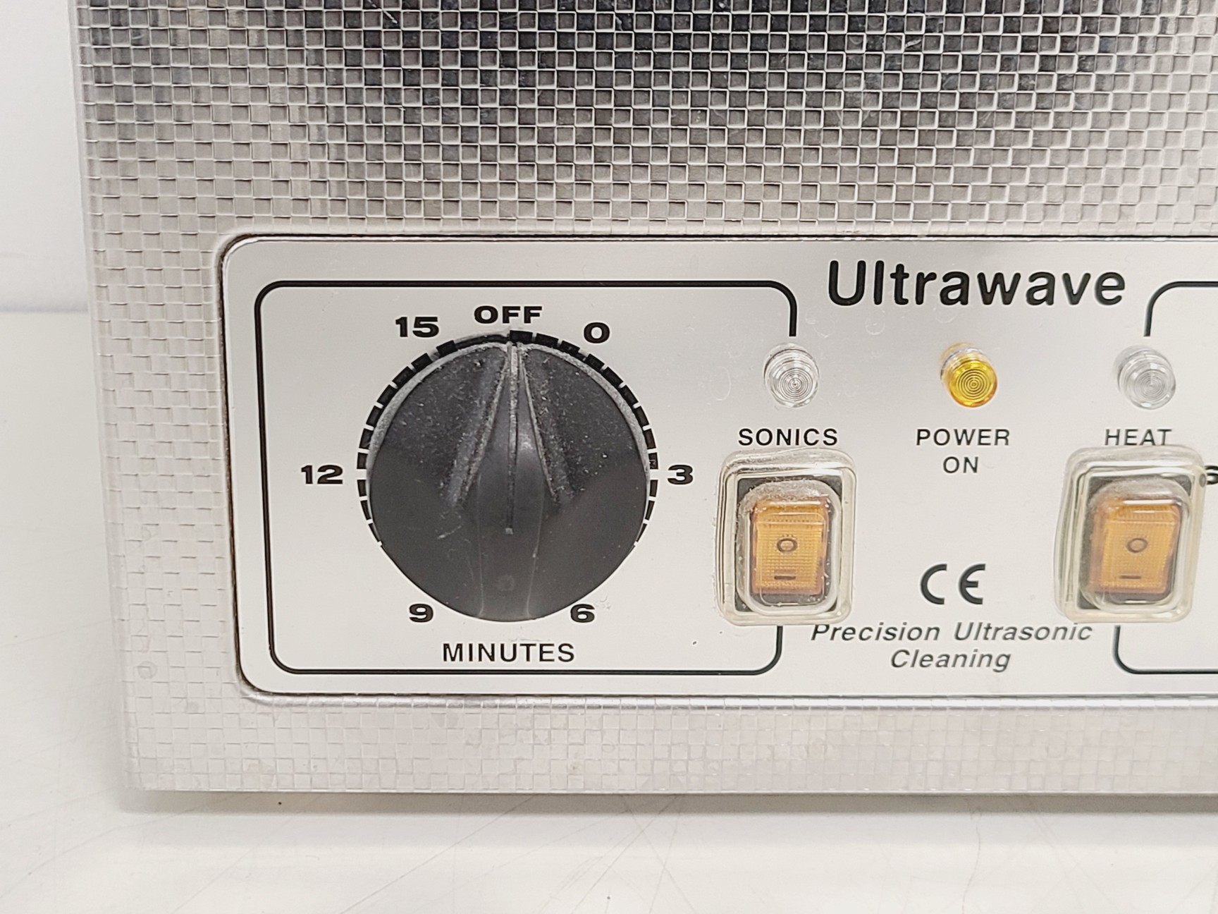 Image of Ultrawave U300H Ultrasonic Water Bath 2.5 Litre 