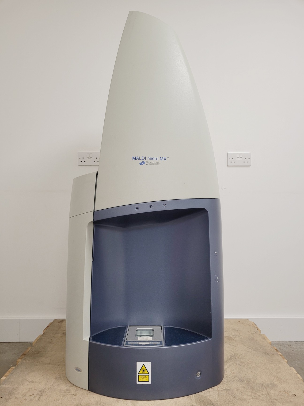 Image of Micromass Maldi Micro MX with Mass Lynx software