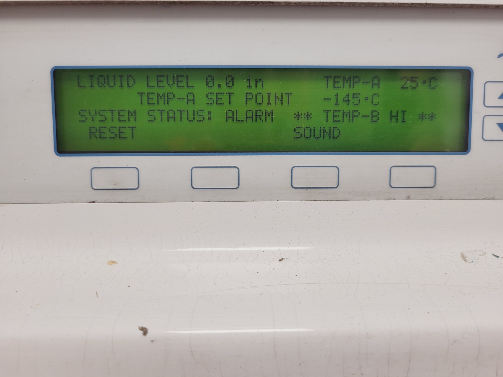 Image of CBS Isolthermal V1500-AB Series LN2 Cryo-Storage Vessel