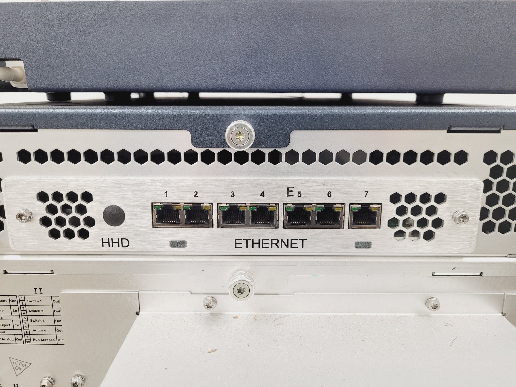 Image of Waters nanoACQUITY UPLC Sample Manager & Binary Solvent Manager Lab