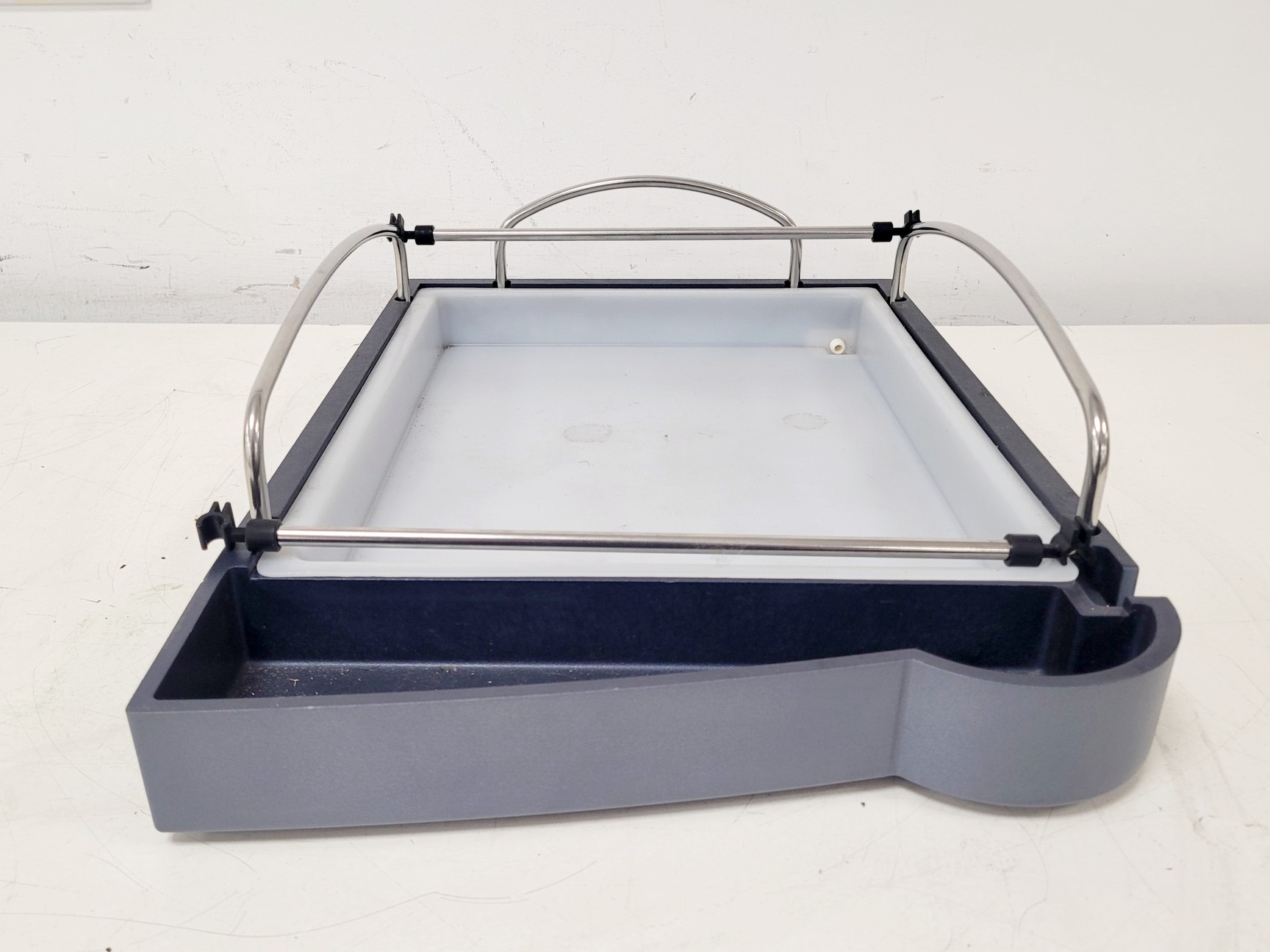 Image of Waters nanoACQUITY UPLC Sample Manager Chromatography Lab