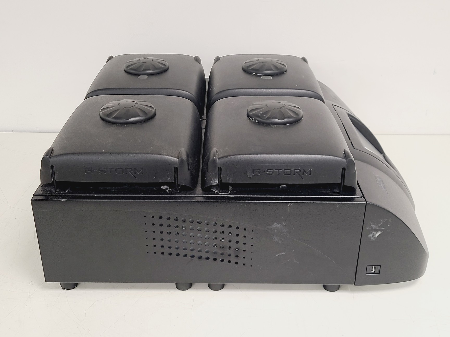 Image of G-Storm GS0004M PCR Machine Thermal Cycler