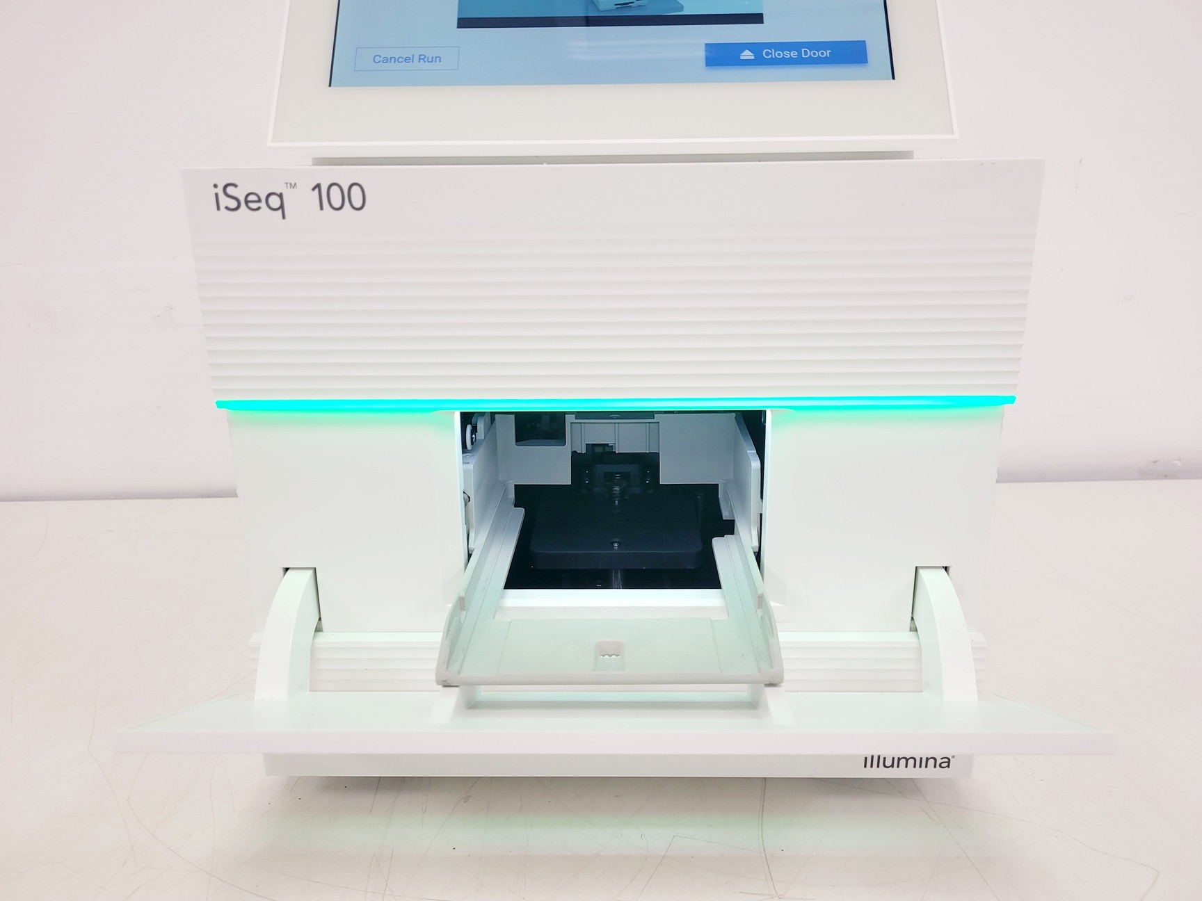 Image of Ilumina iSeq 100 Sequencing System 2020 DNA Sequencer Lab