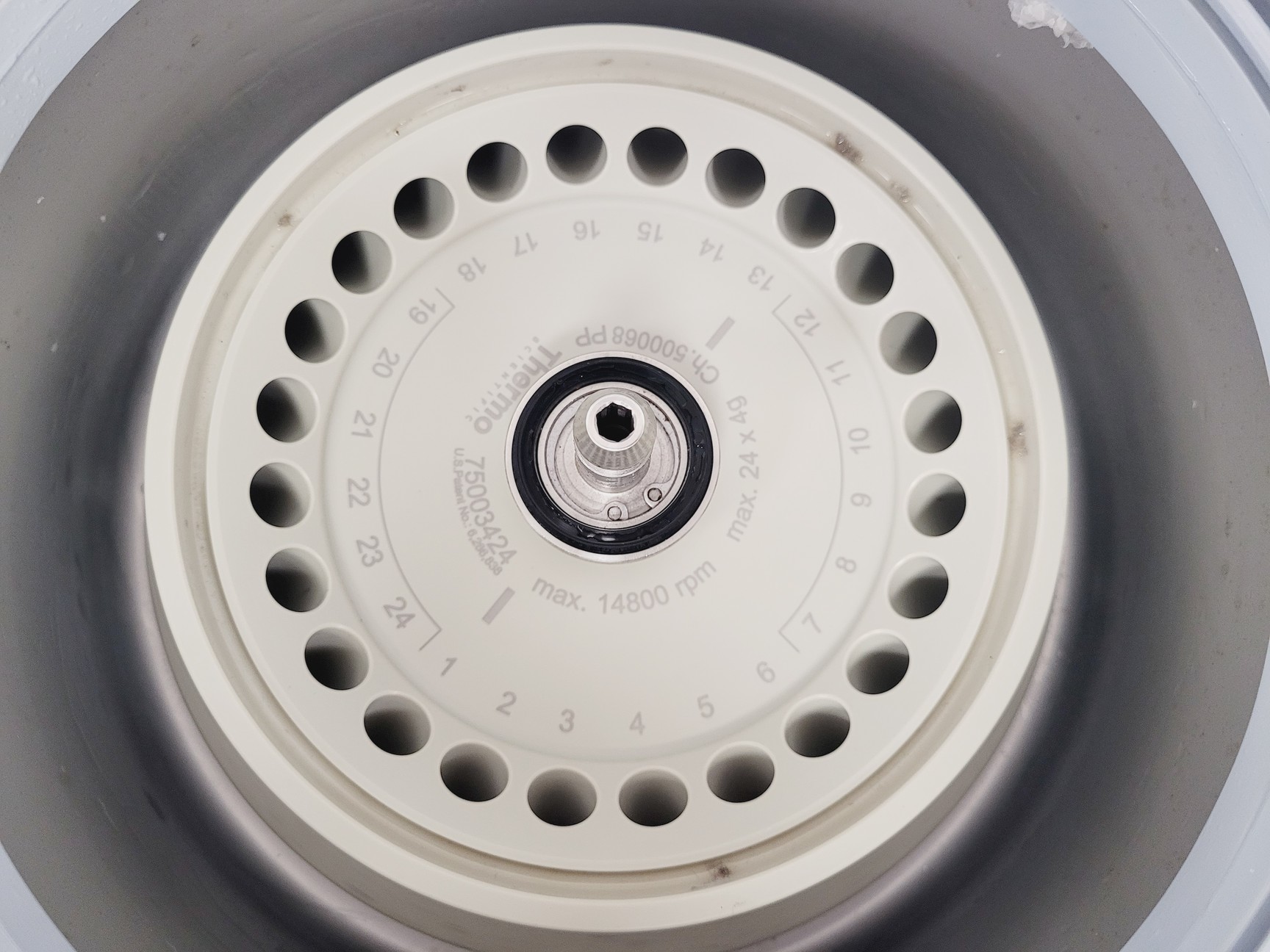 Image of VWR Micro Star 17R Benchtop Centrifuge w/ 75003423 Rotor 1480 RPM Lab