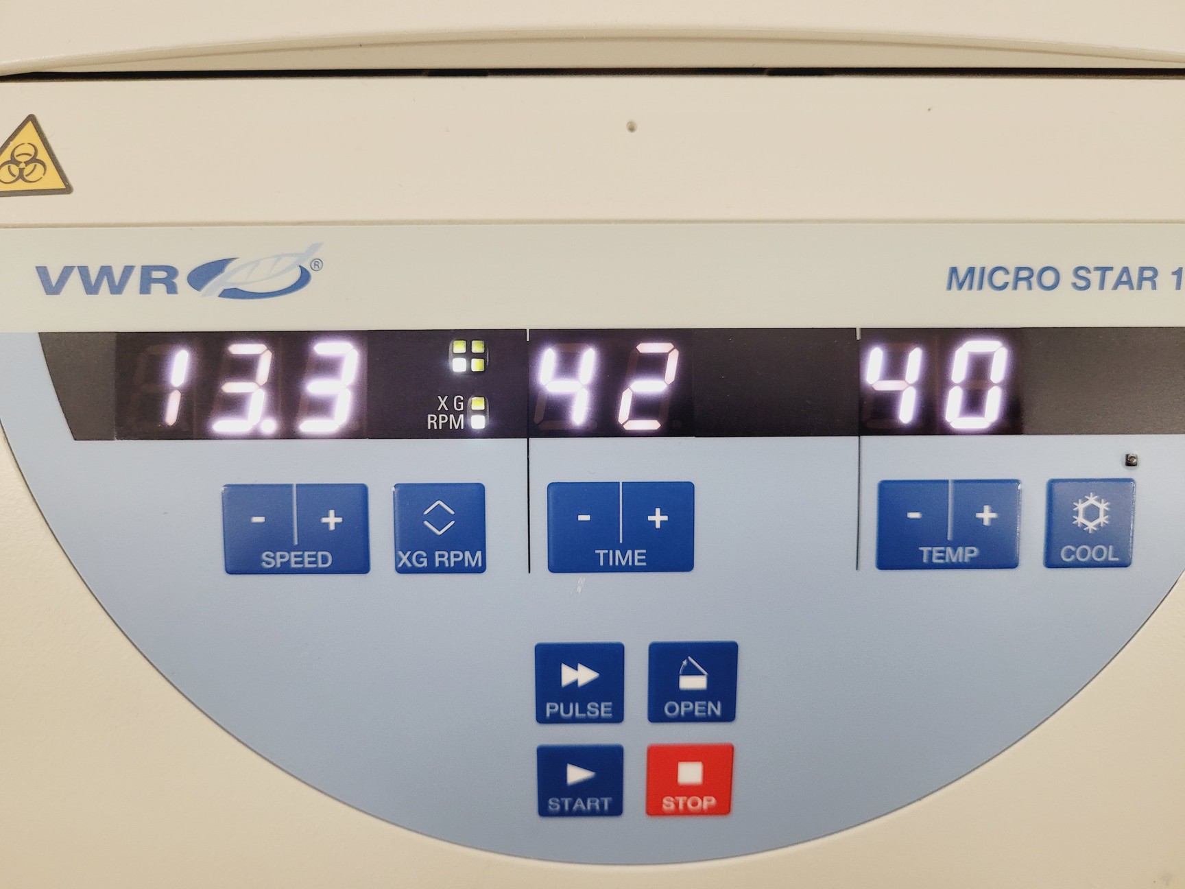 Image of VWR Micro Star 17R Benchtop Centrifuge w/ 75003423 Rotor 1480 RPM Lab