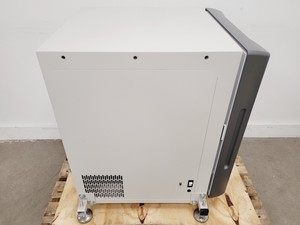 Thumbnail image of New Brunswick Innova 42R Floorstanding Shaking Incubator Lab