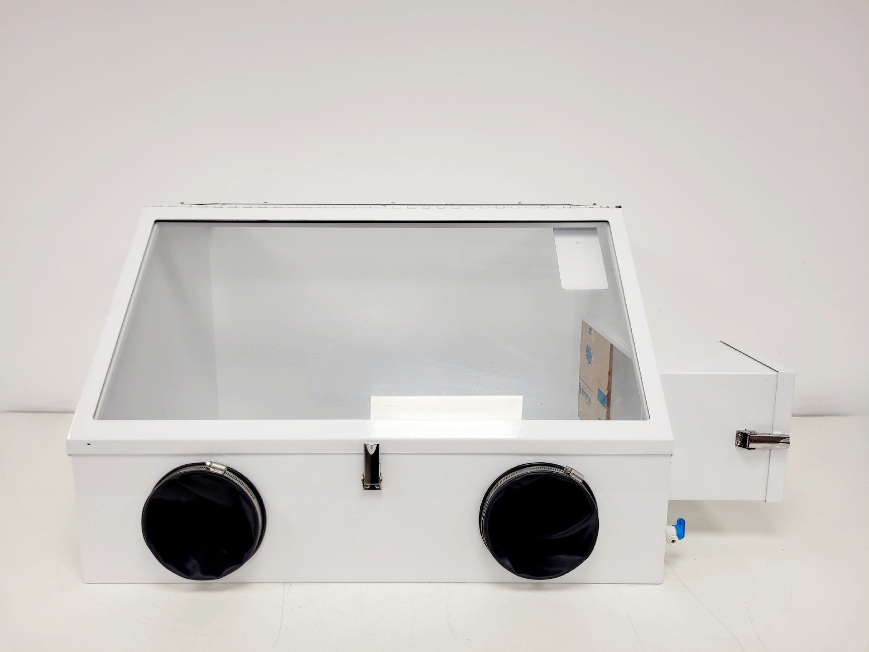 Image of Cole-Parmer 34788-10 Economical Glove Box 101x63x53 cm Lab