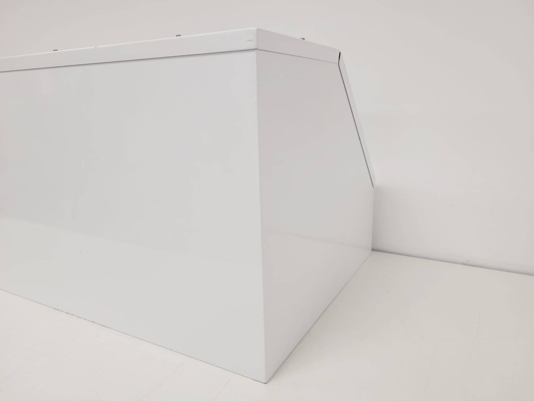 Image of Cole-Parmer 34788-10 Economical Glove Box 101x63x53 cm Lab
