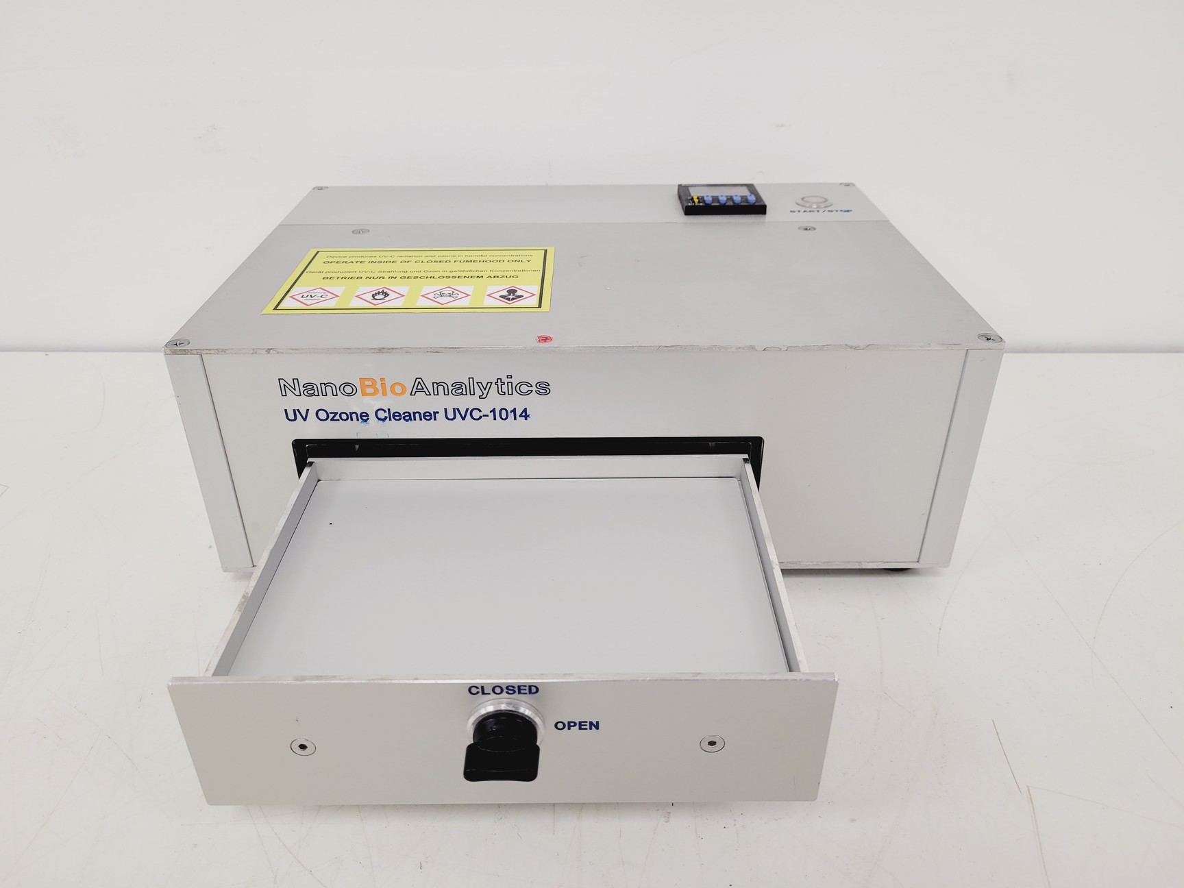 Image of NanoBioAnalytics Ozone Cleaner Model UVC-1014 Lab