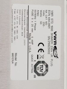 Thumbnail image of VWR 980121UK STD 1000 Standard Analog Shaker Lab