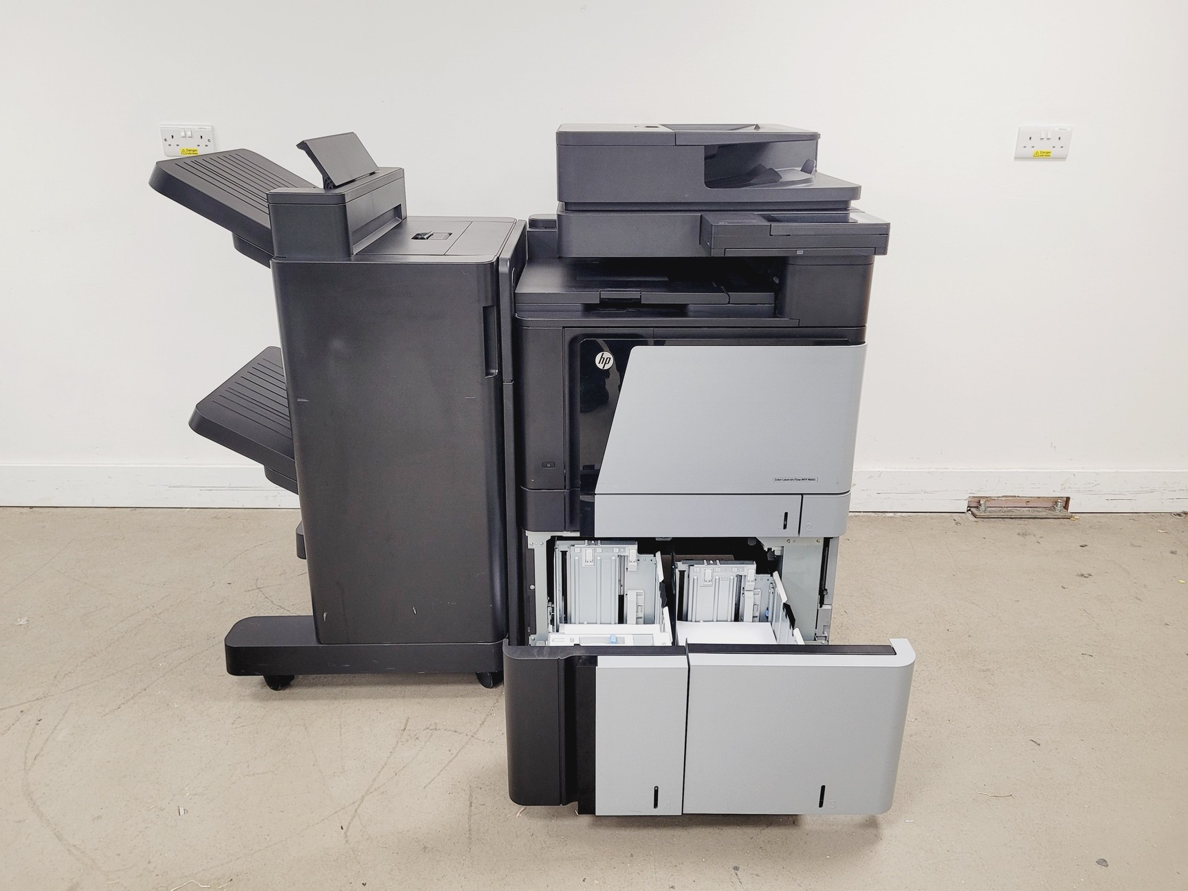 Image of HP Colour Laser Jet Flow MFP M880 Series Printer with A2W80A Sorting Machine