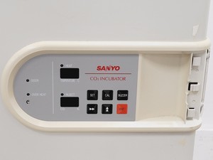 Thumbnail image of Sanyo MCO-17AIC CO2 Incubator