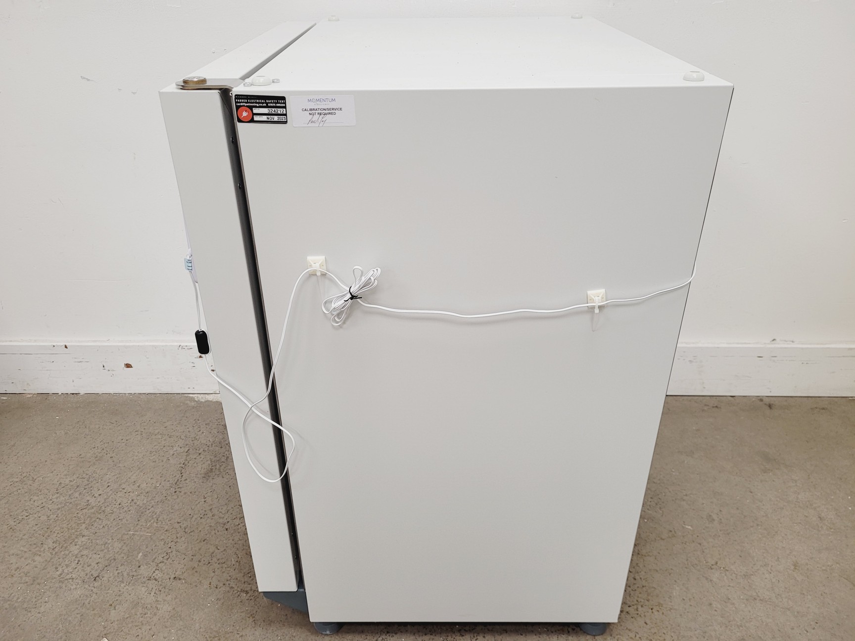 Image of Thermo Scientific Heratherm IGS100 Incubator