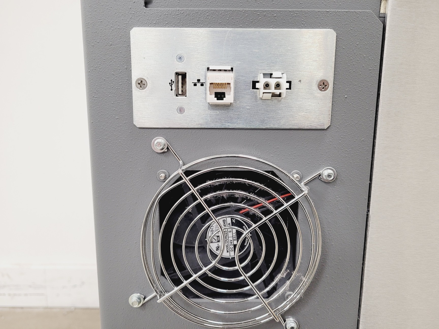 Image of Beckman Coulter Optima XE-90 Ultracentrifuge 