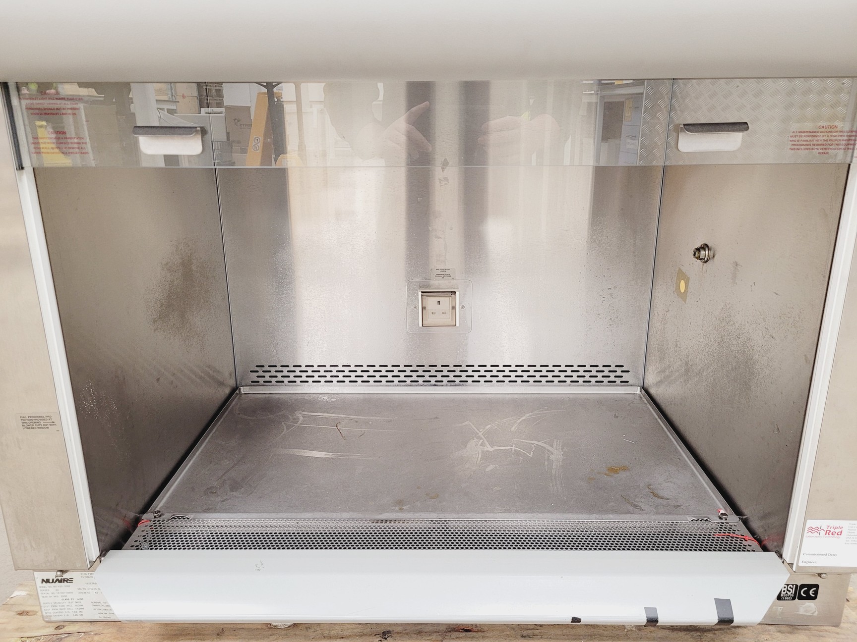 Image of Nuaire NU425-300-E Class 2 Safety Cabinet Lab